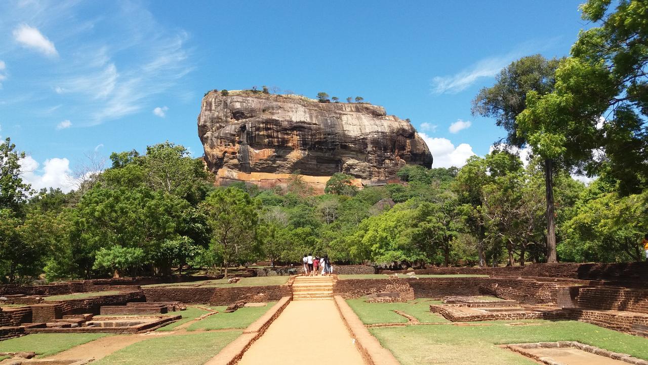 Sigiriya Amenity Home Stay Eksteriør bilde